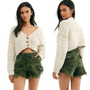 We The Free Women’s Commander Camo Cut Off Shorts Green Size 2